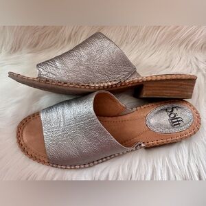 Sofft Nalanie Women's Size 11 M SILVER Leather Open Toe Sandals!  Super comfy!!